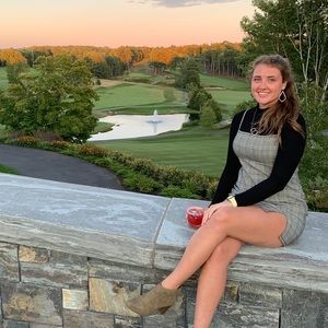 Meet your Posher, Brianne